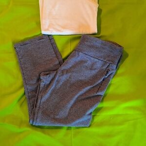 Calvin Klein Performance M Blue & White Striped Capri Leggings